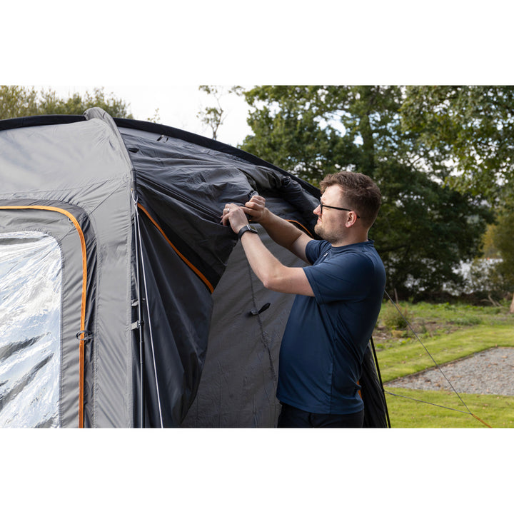 Vango Tailgate Hub III Low Drive-Away Awning