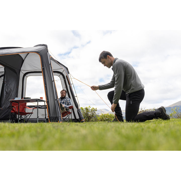 Vango Tailgate Hub III Low Drive-Away Awning
